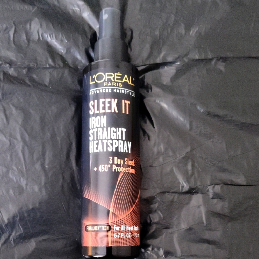 L'Oreal Paris Sleek It Iron Straight Heatspray